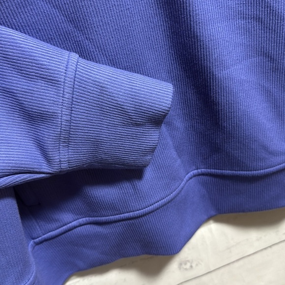 GAIAM 1/2 zip pullover - Picture 5 of 6